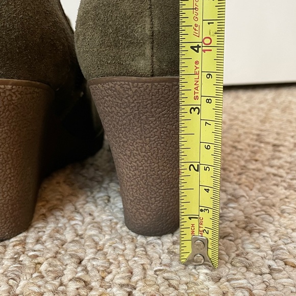 MIA Brisk Olive Suede Wedge Bootie 10M, Rubber sole. Comfortable casual bootie! - Picture 7 of 9